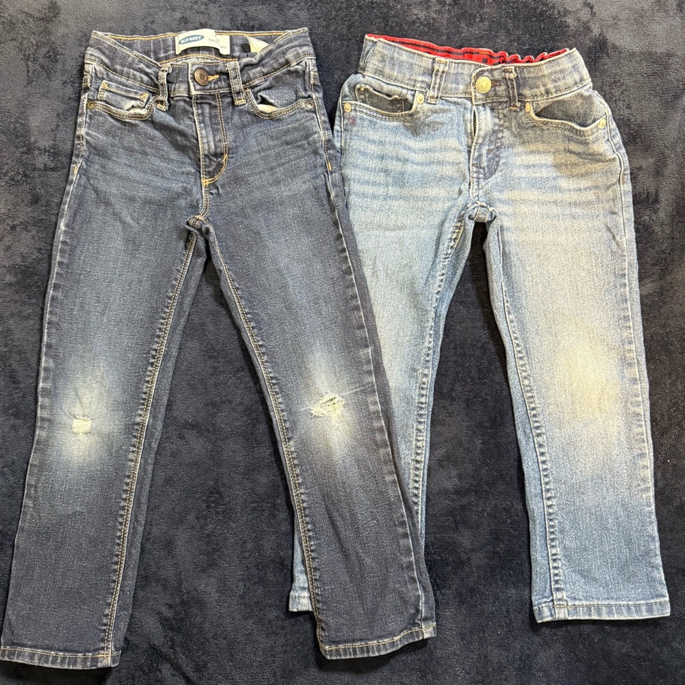 Levi’s & Old Navy Jeans – Size 5 (Set of 2)